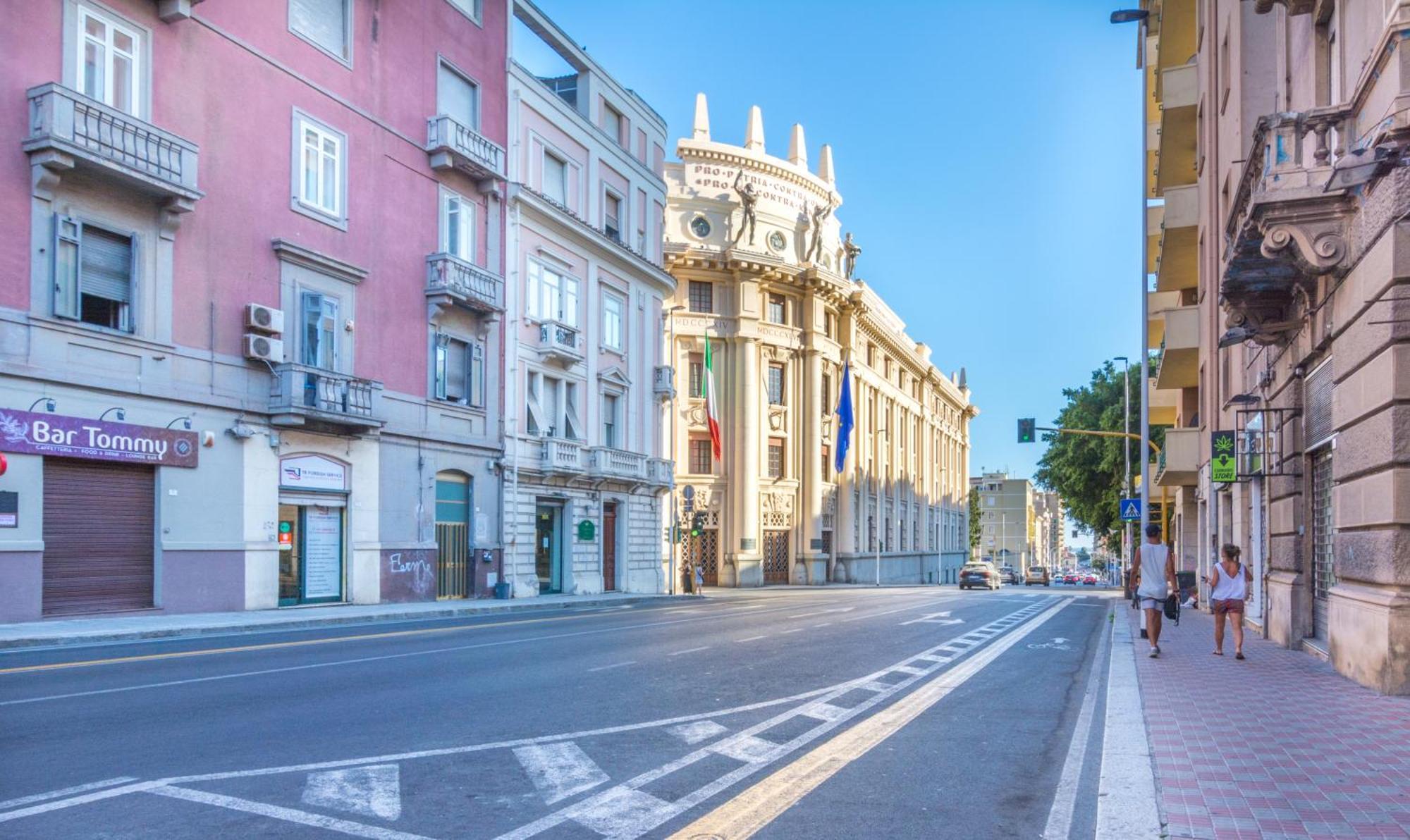 Sunscape Rooms Cagliari City Center エクステリア 写真